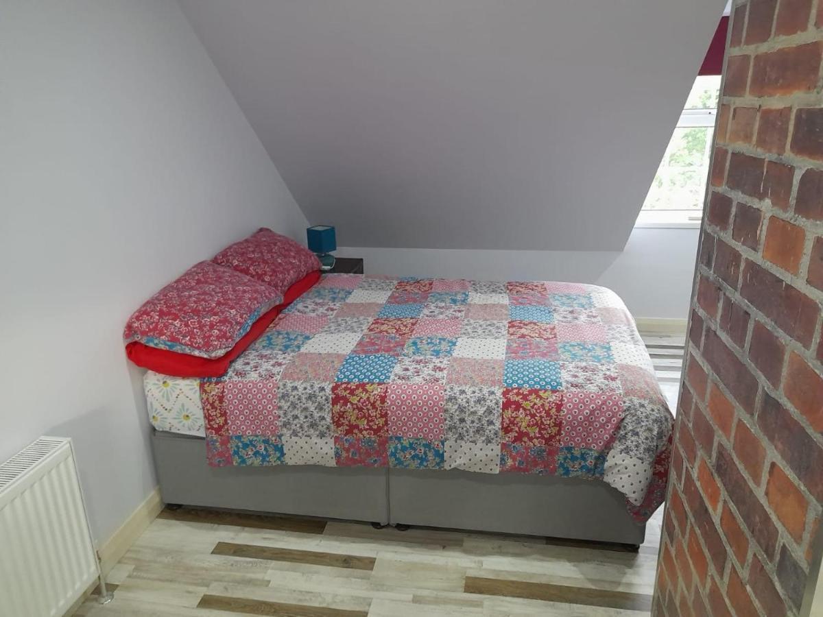 Appartamento Lizza's Loft Kilcoo Esterno foto