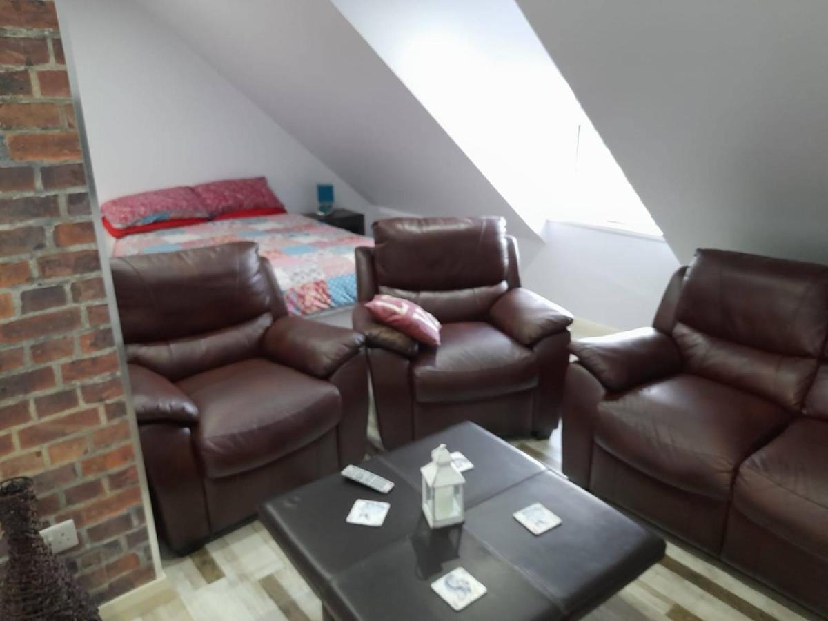 Appartamento Lizza's Loft Kilcoo Esterno foto