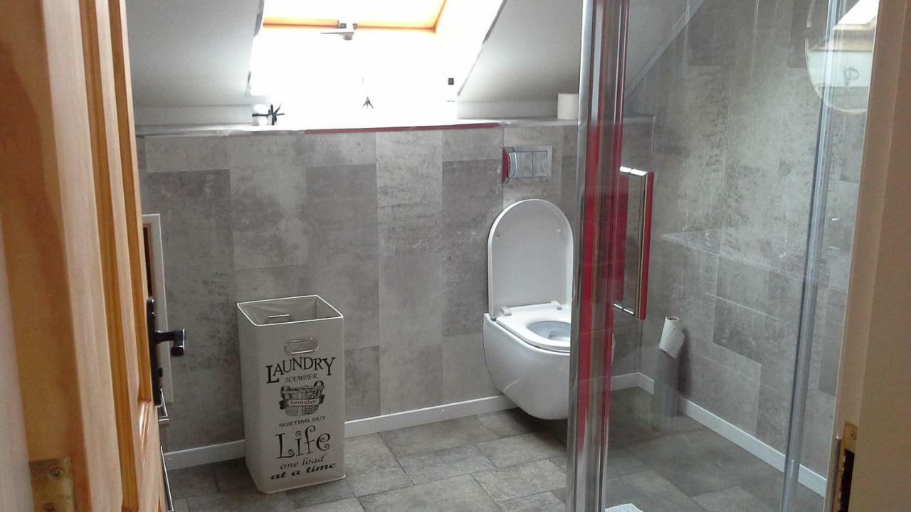 Appartamento Lizza's Loft Kilcoo Esterno foto